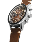 WP-01 ALFA ZULU vu de côté, révélant la profondeur du cadran aviation et ses index appliqués | Dédale Watches
