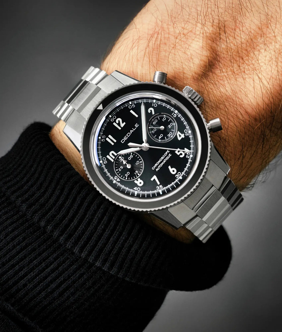 WP-01 NOVEMBER - cadran noir soleillé satiné - chrono pilote intemporel | DEDALE Watches