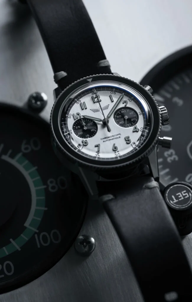 Montre de pilote chronographe français automatique